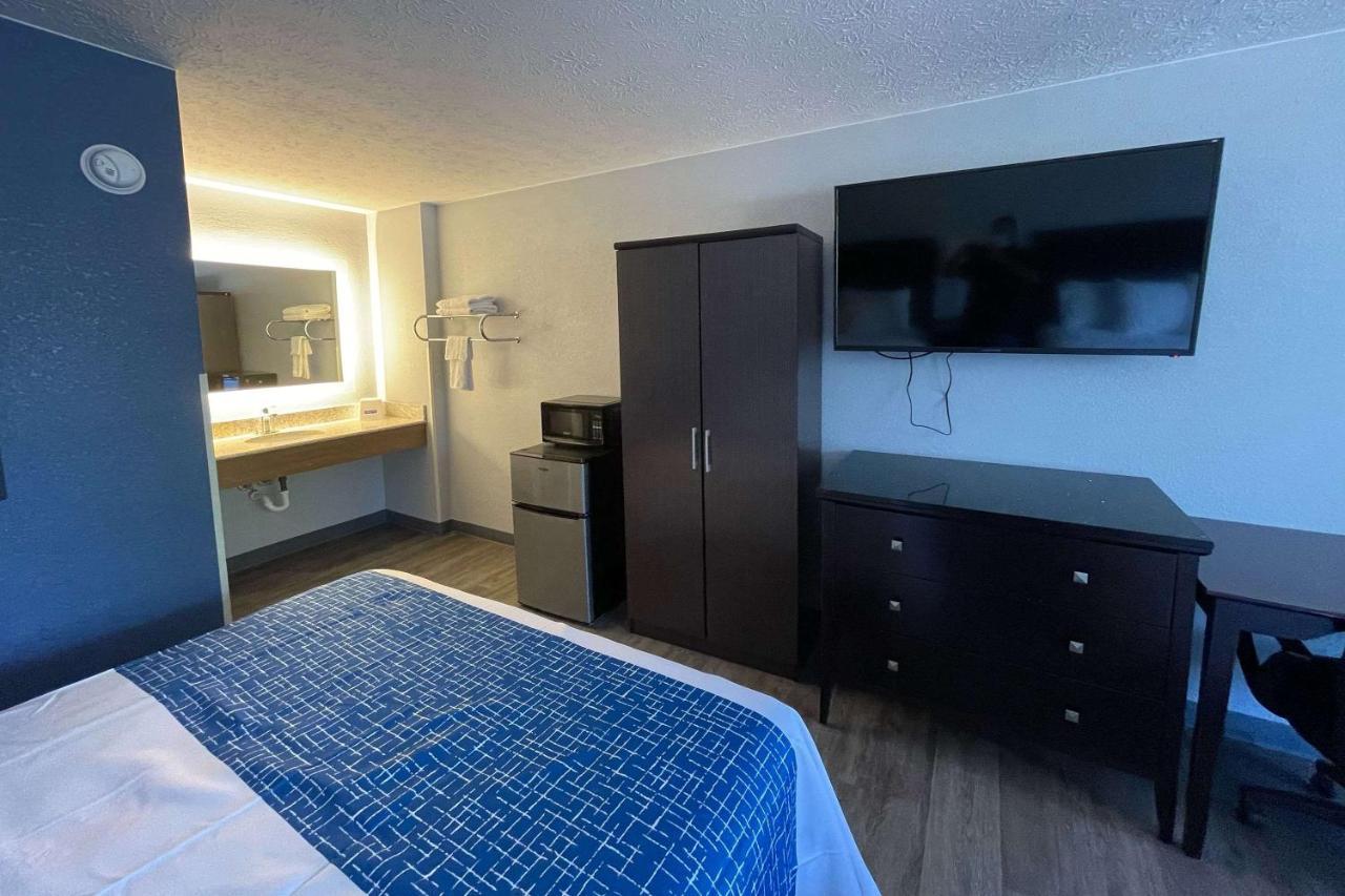 Travelodge By Wyndham Charles Town - Harpers Ferry Dış mekan fotoğraf