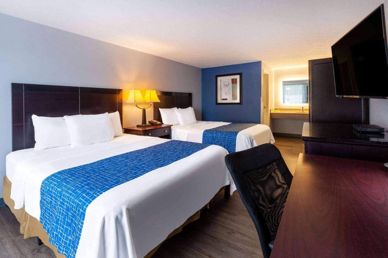 Travelodge By Wyndham Charles Town - Harpers Ferry Dış mekan fotoğraf